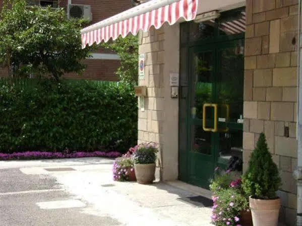 Moderno Hotel Modena