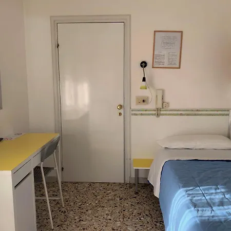 Hotel Moderno 2*