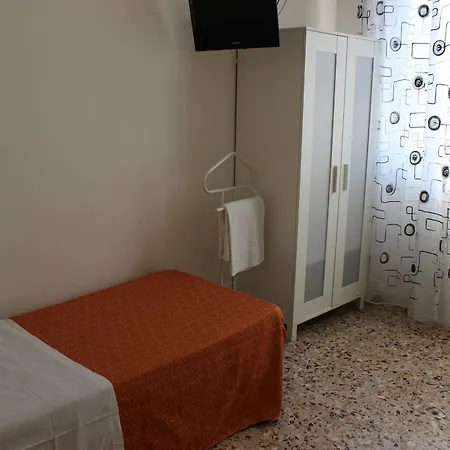 Hotel Moderno 2*