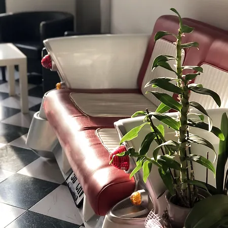 Moderno ホテル