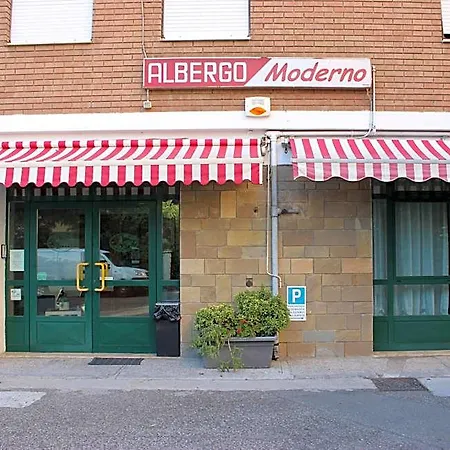 ホテル Moderno 2*